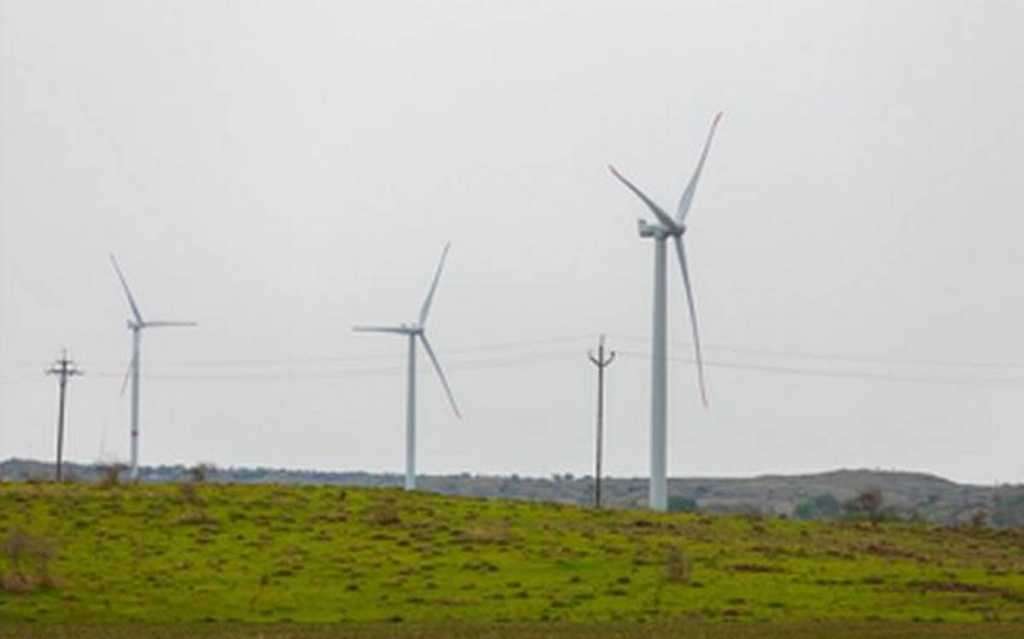 अदानी समुहाकडून कच्छमध्ये पवन ऊर्जा प्रकल्प