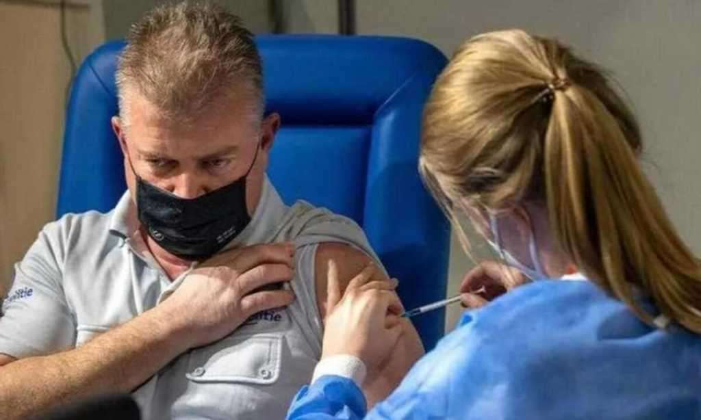 इस्राएलनंतर आता अमेरिकाही मास्क मुक्तीकडे?