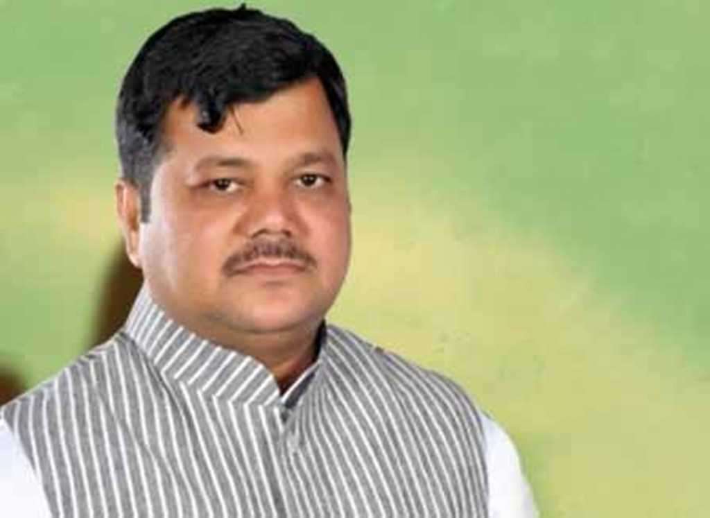 ‘ठाकरे सरकार हे बेईमानीने आलेले सरकार’