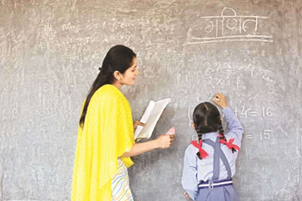 कोण करतंय परस्पर शिक्षक भरती?