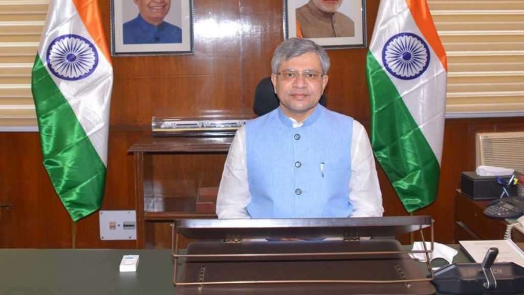 …आणि रेल्वेमंत्र्यांनीच ट्विट बघून केली कारवाई