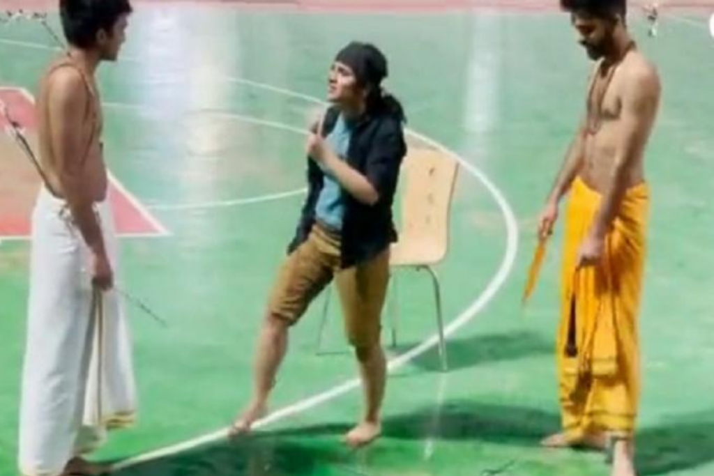 AIIMS च्या विद्यार्थ्यांनी उडवली रामायणाची खिल्ली! कारवाई करण्याची नेटकऱ्यांची मागणी