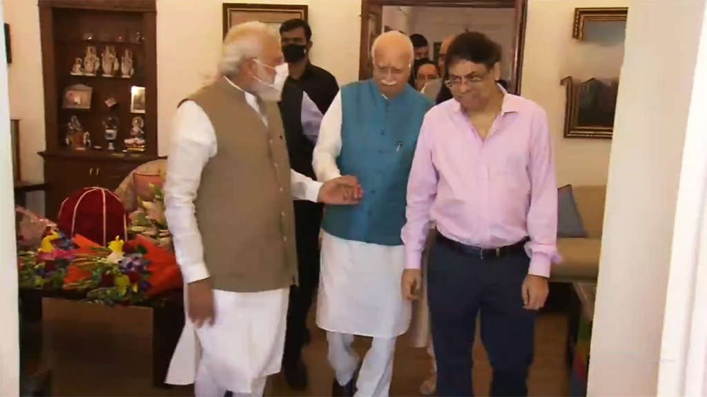 उपराष्ट्रपती, पंतप्रधानांच्या उपस्थितीत झाला लालकृष्ण अडवाणींचा ९४वा वाढदिवस