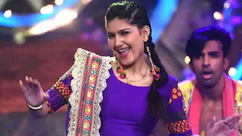 महाराष्ट्रात ‘नाचलेल्या’ सपना चौधरीविरुद्ध अटक वॉरंट