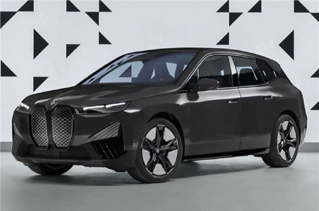 बीएमडब्ल्यूचा रंग माझा वेगवेगळा!