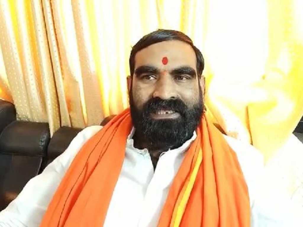 संतोष बांगर एकनाथ शिंदेंसोबत विधानसभेत रवाना