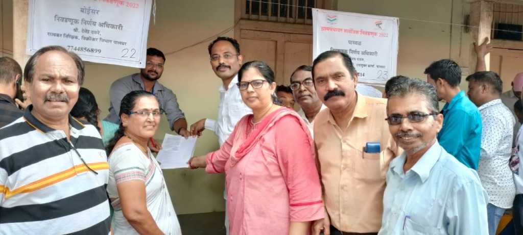 अंकुर राऊत, शोभा शिंपी यांनी भरले अर्ज