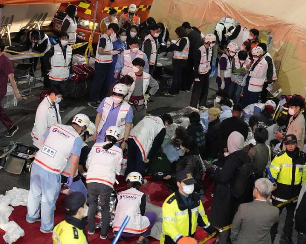 दक्षिण कोरियात सेलिब्रेटीला पाहण बेतलं जीवावर, १५० मृत्युमुखी