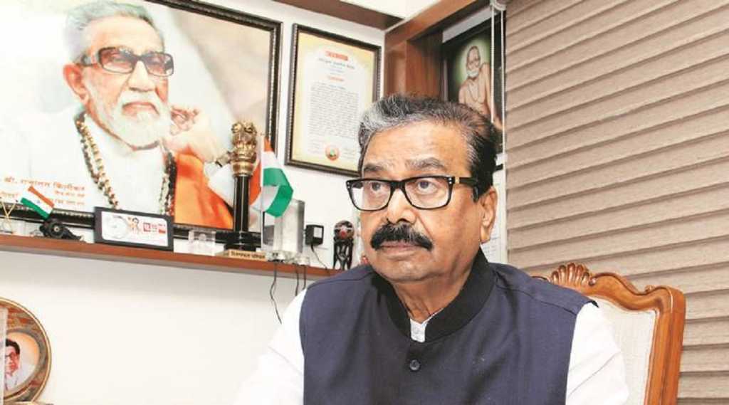 ‘माझे तिकीट उद्धव ठाकरे यांनी कापले’