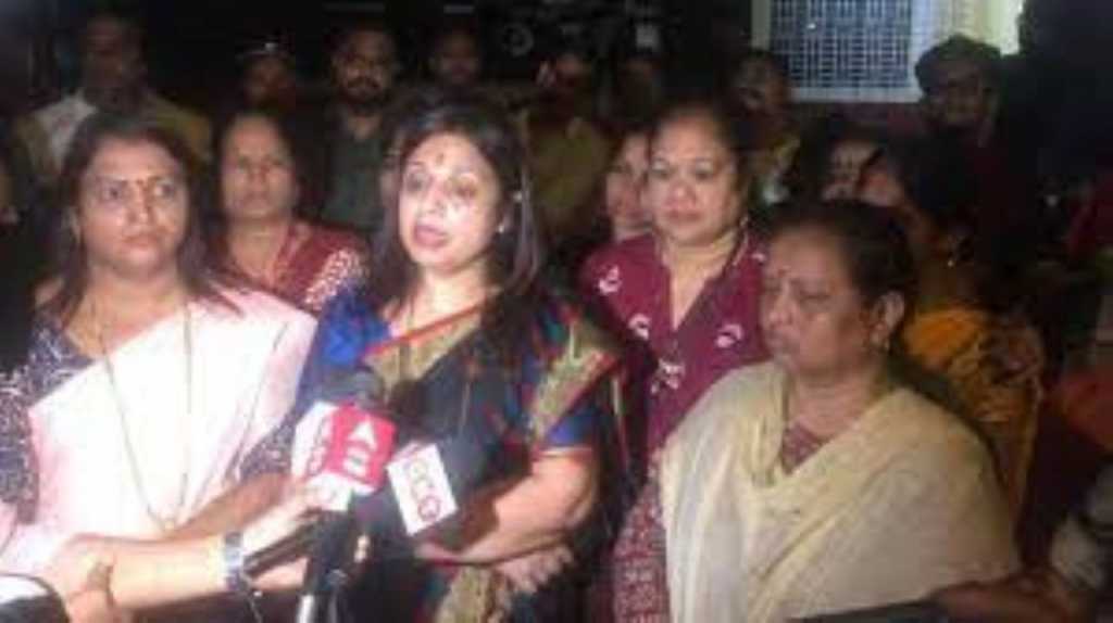 शीतल म्हात्रे व्हीडिओप्रकरणी प्रकाश सुर्वेंच्या पुत्राकडून अब्रुनुकसानीचा गुन्हा