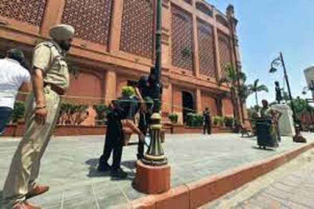 अमृतसरमध्ये पुन्हा स्फोट, घटनास्थळी मोठा पोलीस बंदोबस्त