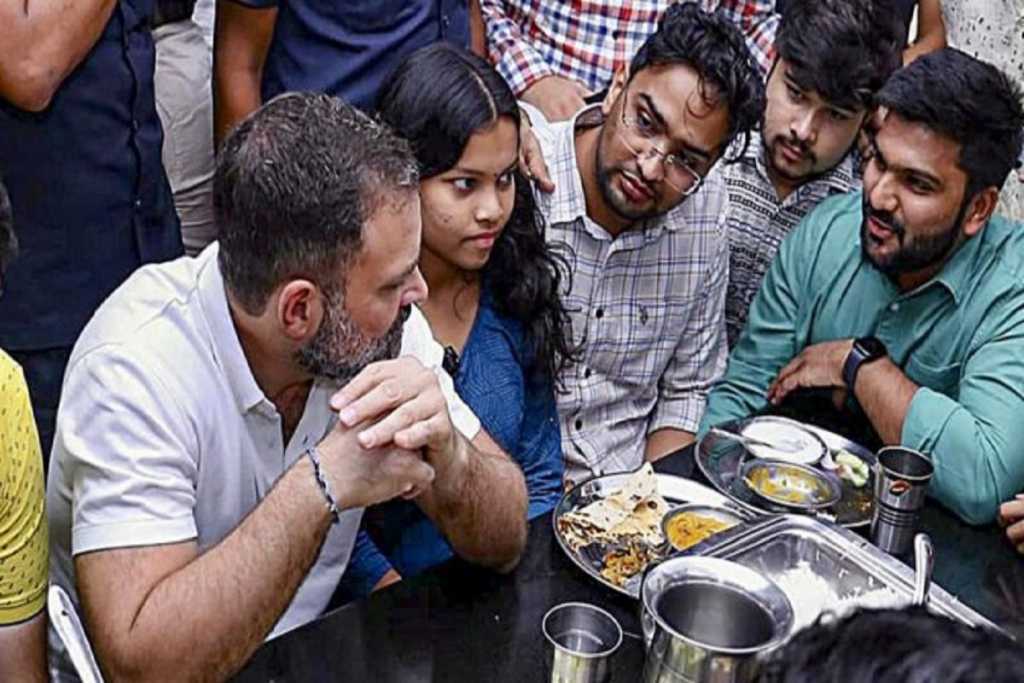 राहुल गांधी दिल्ली विद्यापीठात घुसले, पाठवली जाणार नोटीस