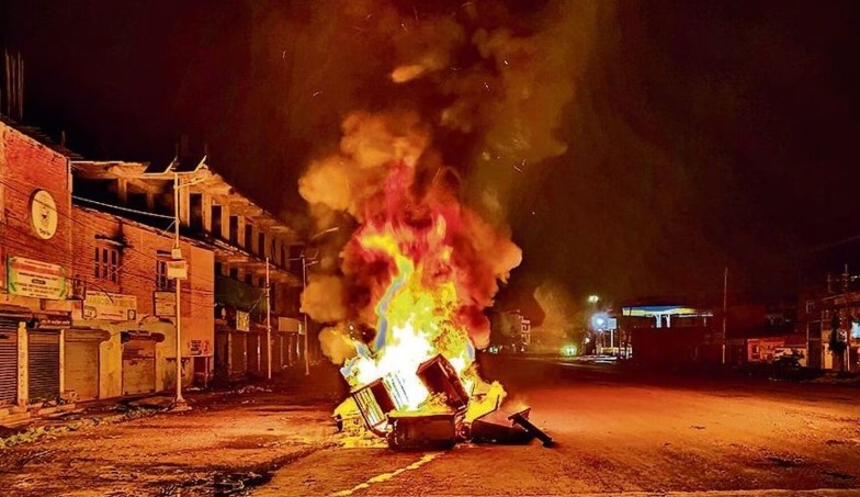 मणिपूरमध्ये उसळलेल्या हिंसाचारात आठ जणांचा मृत्यू