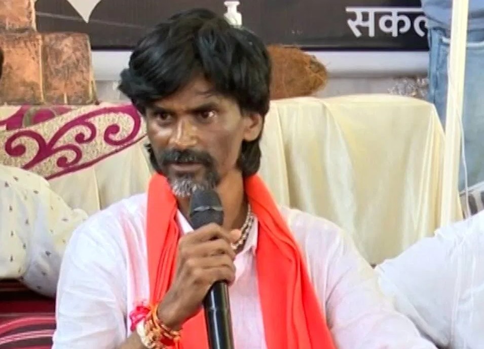 नामदेवराव जाधवांना काळं फासणाऱ्यांवर जरांगेंचे मौन…