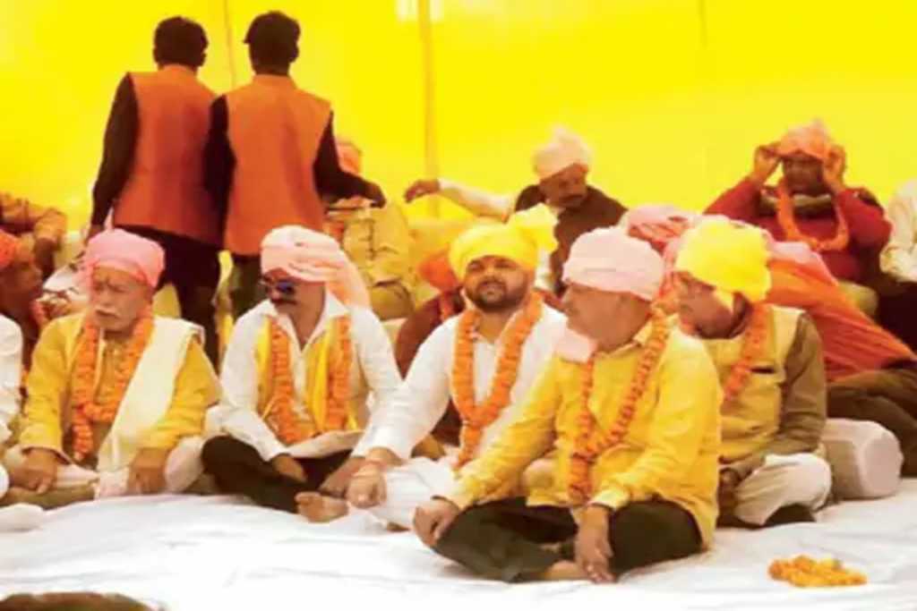 शपथ पूर्ण झाली, ५०० वर्षांनंतर क्षत्रिय घालणार पगडी आणि चामड्याचे जोडे!