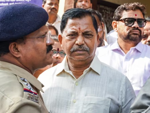 १५ हजारांच्या जातमुचलक्यावर आरोपी दत्ता दळवींना जामीन