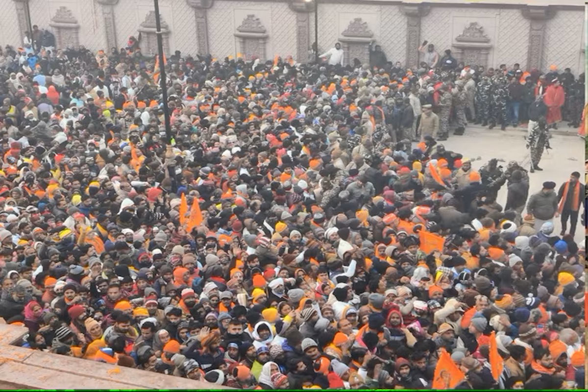Huge Rush Of Devotees At Ayodhya Temple To Glimpse Ram Lalla Offer Prayers