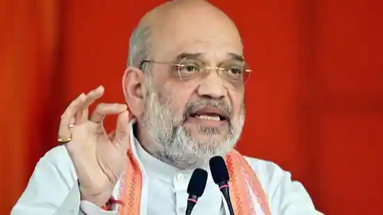 “नक्षलवाद्यांनी शस्त्रे टाकून मुख्य प्रवाहात सामील व्हा!”