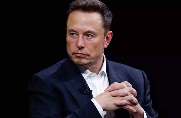 पंतप्रधान मोदींशी संवाद साधल्यानंतर एलोन मस्क येणार भारत दौऱ्यावर!