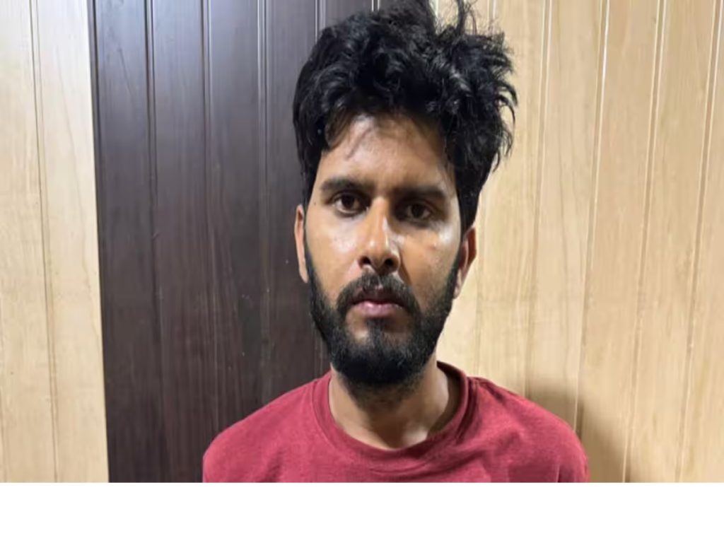 यूपी पोलीस पेपर लीक प्रकरणातील मास्टरमाईंड ताब्यात!