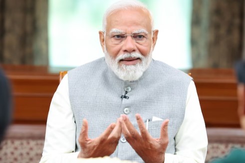 “दुर्गम, माओवादग्रस्त भागाच्या सर्वांगीण विकासासाठी महाराष्ट्र सरकारच्या प्रयत्नांचे कौतुक”