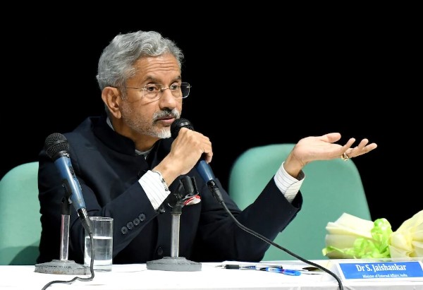 “दहशतवादी पाकिस्तानात असतील तर, जिथे असतील तिथेच मारू”