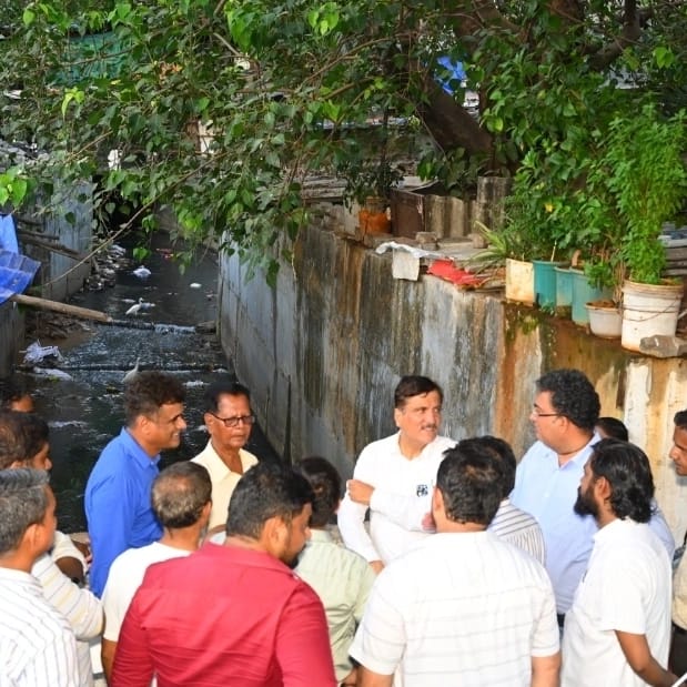 मालाड सबवे, पाटकरवाडीत पाणी उपसा करणारे अतिरिक्त पंप बसवा