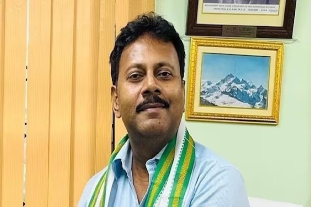 कोलकाता : हॉस्पिटलच्या माजी प्राचार्याच्या घरी सीबीआयचा छापा !
