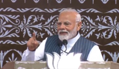 काँग्रेसने सावरकर आणि बाळासाहेब ठाकरे यांची स्तुती करून दाखवावी!