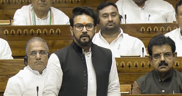 अनुराग ठाकूर यांनी राहुल गांधींना धुतले