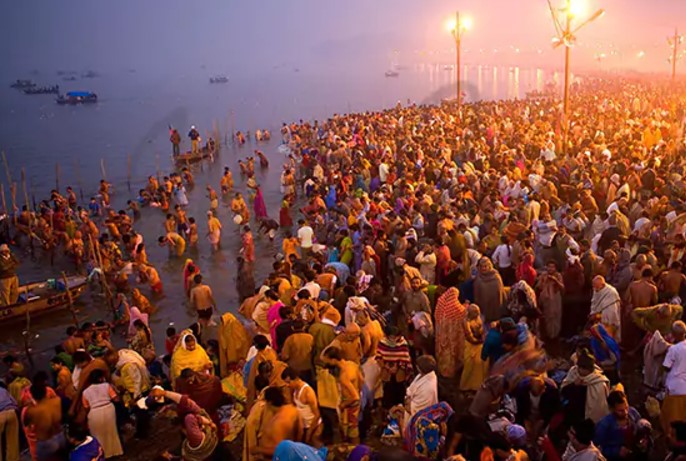 महाकुंभात ४५ कोटी भाविकांनी केले पवित्र स्नान