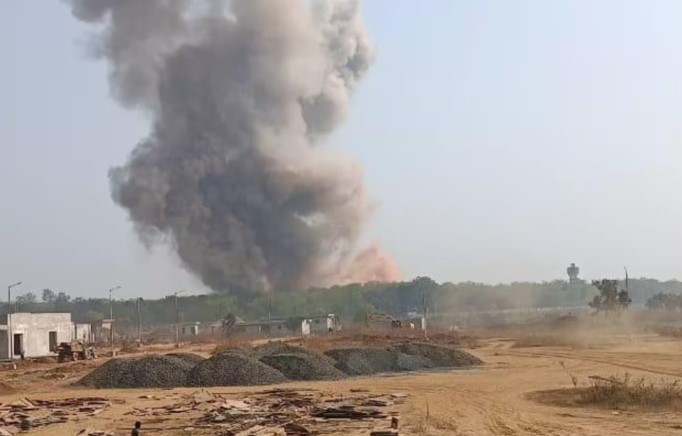 भंडारा जिल्ह्यातील आयुध निर्माण कंपनीत भीषण स्फोट; पाच जणांचा मृत्यू