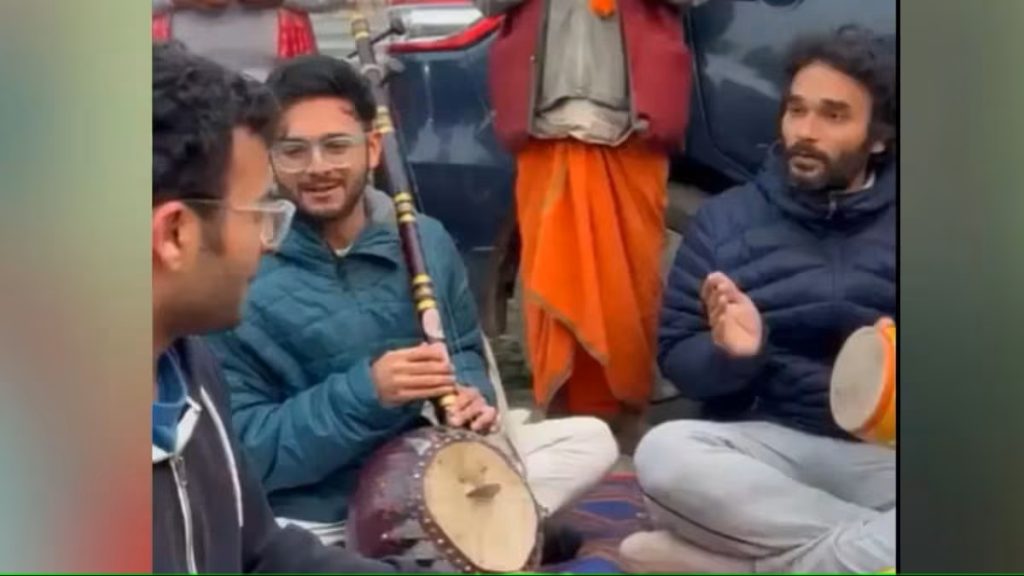 पंतप्रधानांचे पुतणे सचिन मोदी पोहोचले ‘महाकुंभात’, गायले कबीरांचे भजन! 