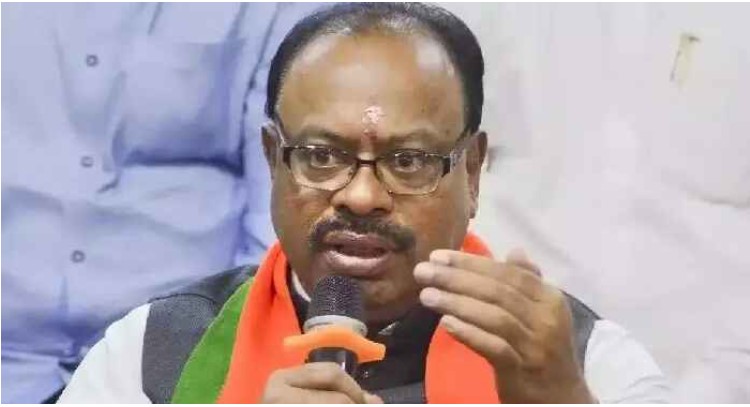 पालकमंत्रिपदावरून कोणतेही वाद नाहीत!