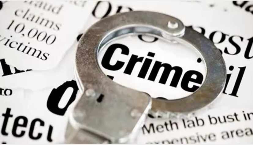 पवई येथील कॉल सेंटरवर छापेमारी, ४ महिलांसह ७ जणांना अटक!