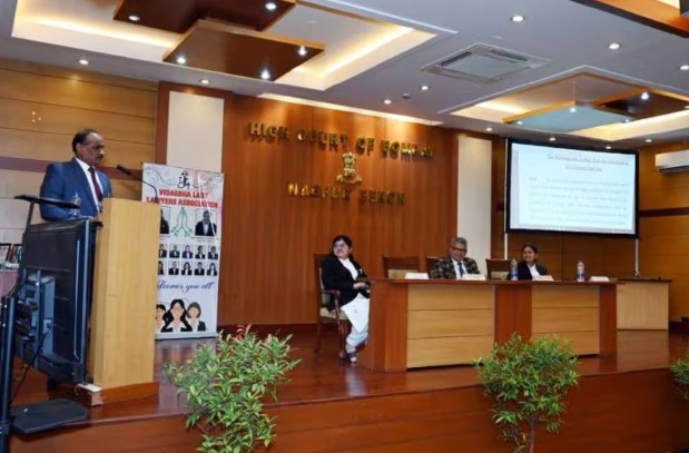 “मुंबई साखळी बॉम्बस्फोटाचा निर्णय देण्यापूर्वी बदलीची टांगती तलवार डोक्यावर होती”