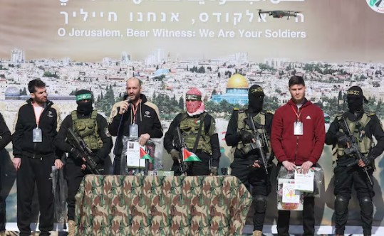 ट्रम्प, नेत्यान्याहू यांच्या इशाऱ्यानंतर हमास नरमला; तीन इस्रायली बंधकांना सोडले