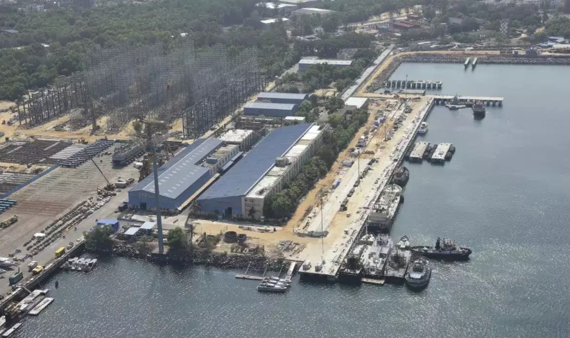 कारवार नौदल तळाची माहिती लीक करणाऱ्या दोघांना ठोकल्या बेड्या