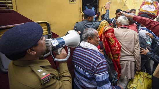 महाकुंभ : पाकिस्तानकडून बनावट व्हिडिओ शेअर केल्याबद्दल एफआयआर दाखल