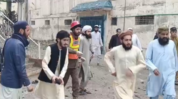 पाकिस्तानच्या खैबर पख्तूनख्वा प्रांतात मदरशात स्फोट; पाच जणांचा मृत्यू