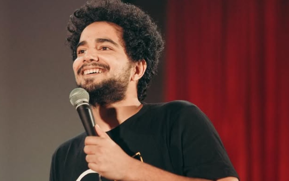 समय रैनाला इशारा, प्रत्यक्ष जबाब द्या, ऑनलाइन नाही!