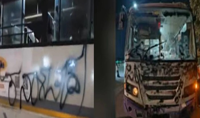 कर्नाटकात महाराष्ट्राच्या एसटी बससह चालकाला फासले काळे; कन्नड बोलण्याची सक्ती