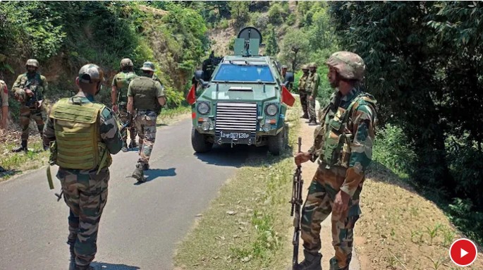 जम्मू-काश्मीरमध्ये तीन पाकिस्तानी जवानांना टिपले, ७ घुसखोर ठार!