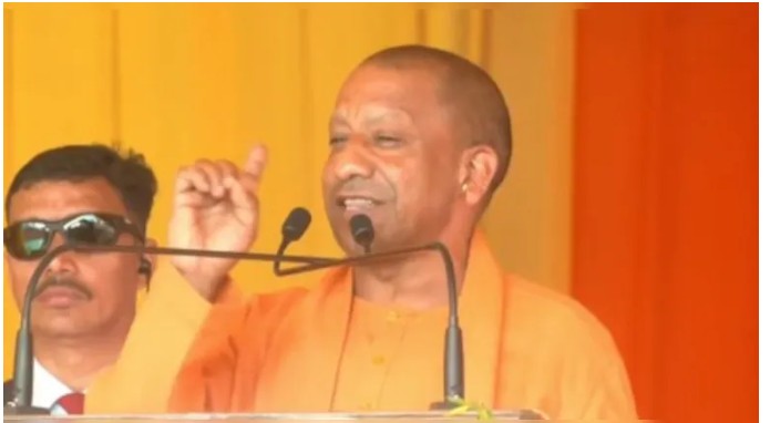 काही लोकांनी लपून-छपून महाकुंभात स्नान केले आणि जनतेला सांगतात जाऊ नका!