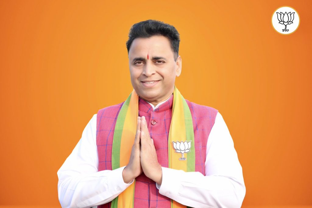 हे फक्त मोदीच करू शकतात, अन्य कुणात दम नाही