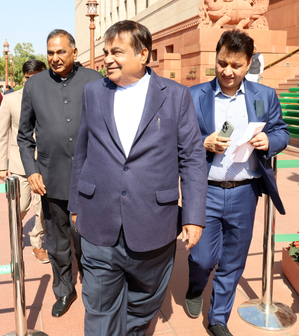 देशात १९,८२६ किलोमीटर महामार्गाचे बांधकाम पूर्ण