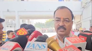 समाजवादी पक्षात औरंगजेबची आत्मा