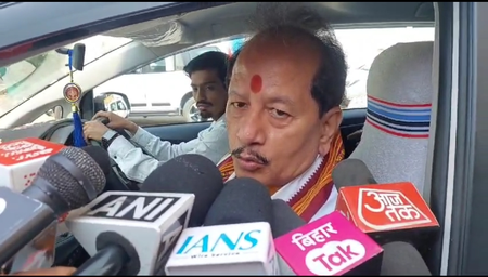 तेजस्वी यादवांच्या मार्गातील मोठा अडथळा लालू यादवच