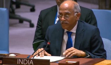 पाकिस्तानने काबीज केलेली काश्मीरची जमीन सोडावी