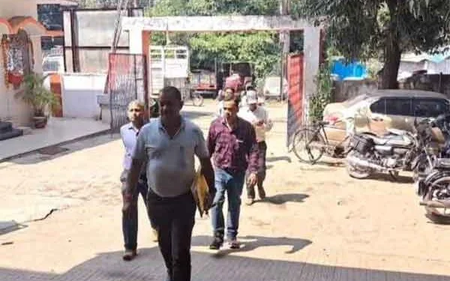 सीबीआय टीमवर हल्ला, तीन अधिकारी जखमी